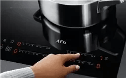 AEG 80cm 4 Zone Induction Cooktop - Pure Black - newtonshomeappliances
