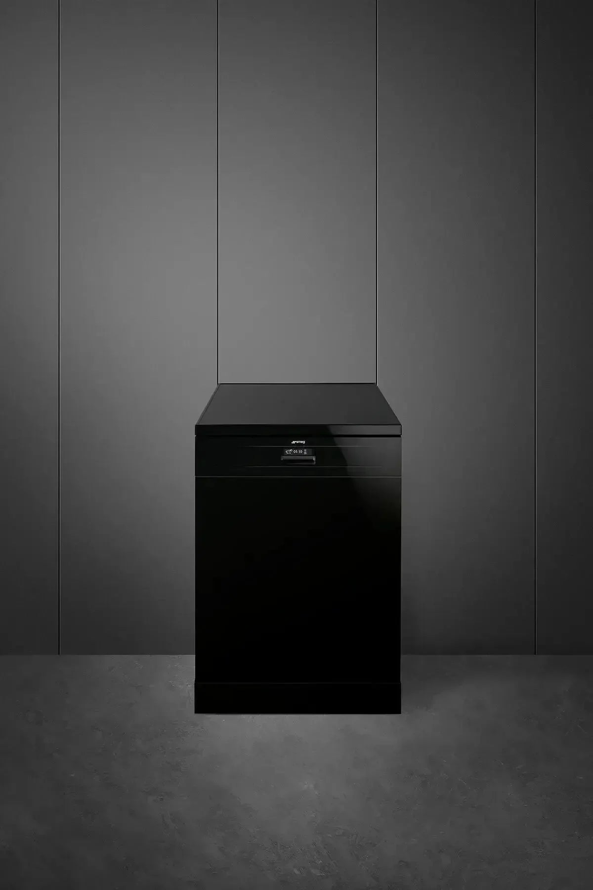 Smeg 60cm Diamond Series Freestanding Dishwasher - Black - DWA615DB3