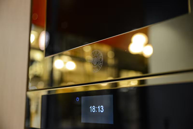 Bertazzoni 60cm Built-in Oven Modern Series FMOD6117CTG3 with Pyro, TFT display, total steam