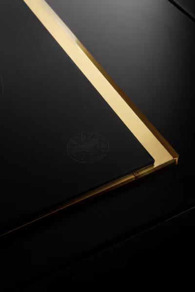 Bertazzoni 90cm Induction Hob P905I1M37NT close up on Gold Frame