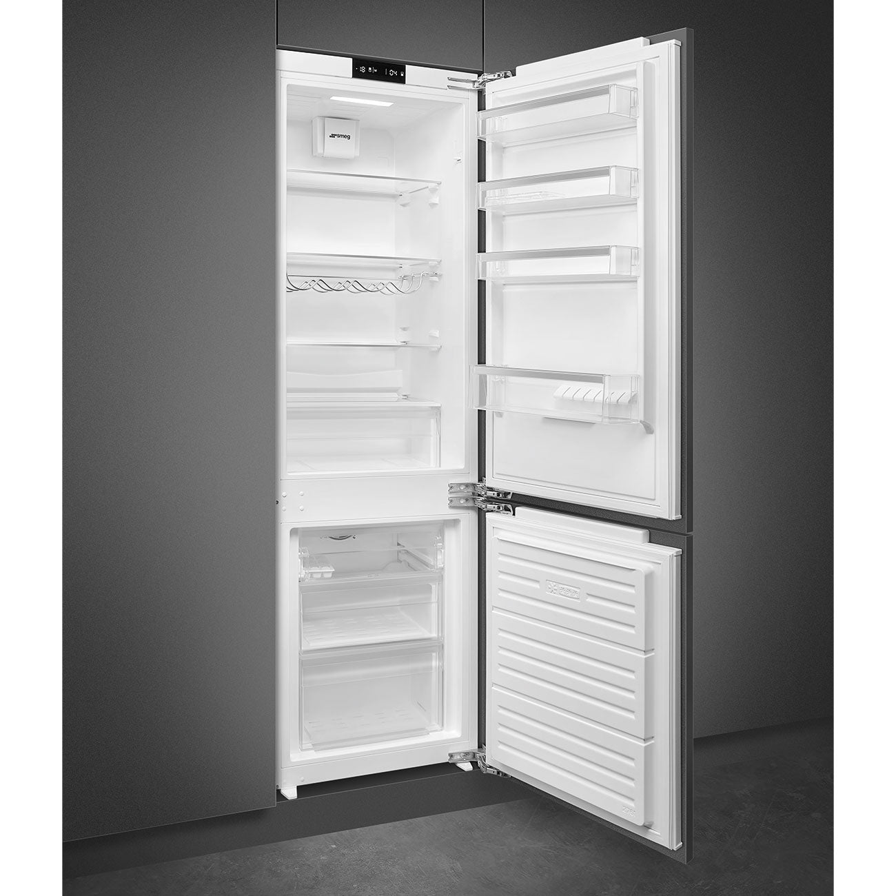 Smeg Fully Integrated Fridge/ Freezer- SABI256BM