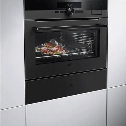 AEG 45cm SteamPro Compact Oven - Matte Black