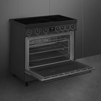 Smeg 90cm 6 Burner Classic Freestanding Cooker - Black