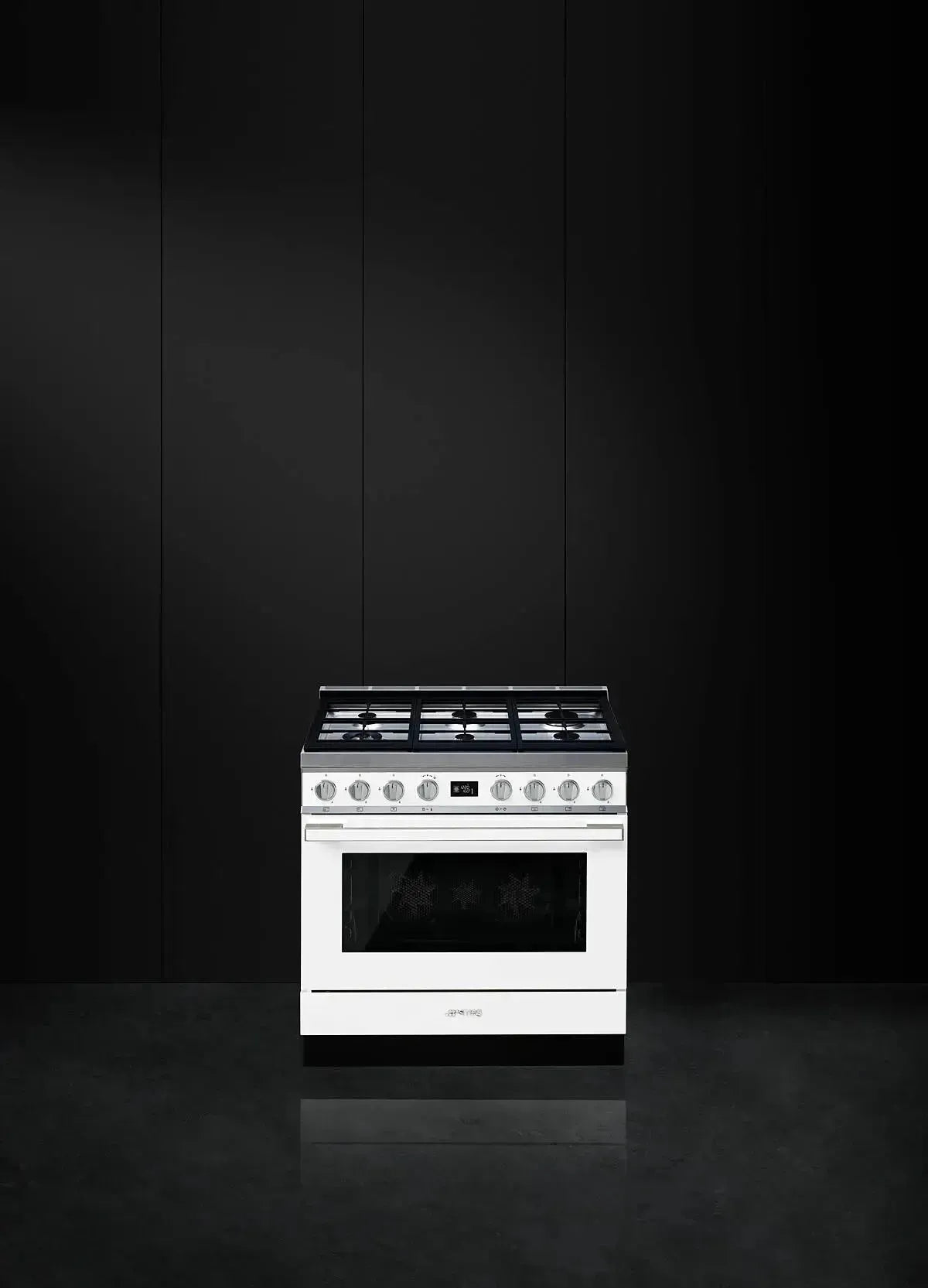 Smeg 90cm Portofino Pyrolytic Cooker - White
